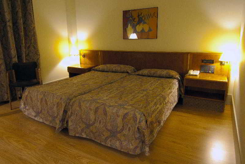 Hotel Domo Vilafranca del Penedès Eksteriør billede